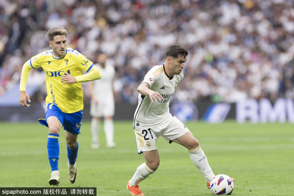 证了一场高 证了一场高