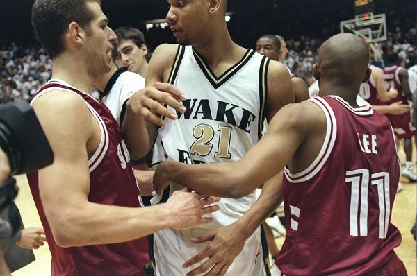 仅展现了他 仅展现了他