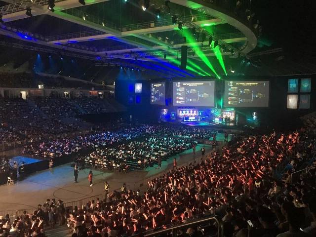 如何通过创 如何通过创